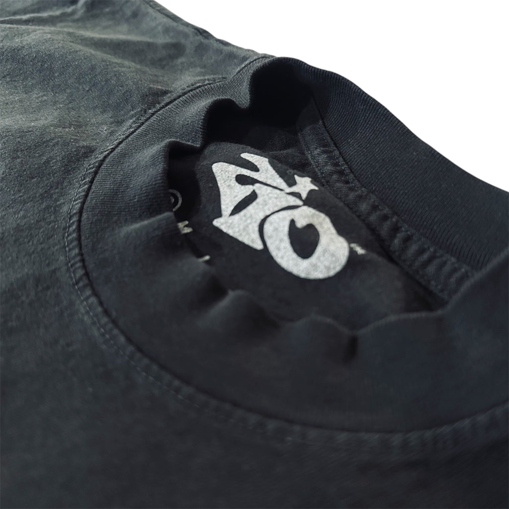 SIGNATURE TEE
